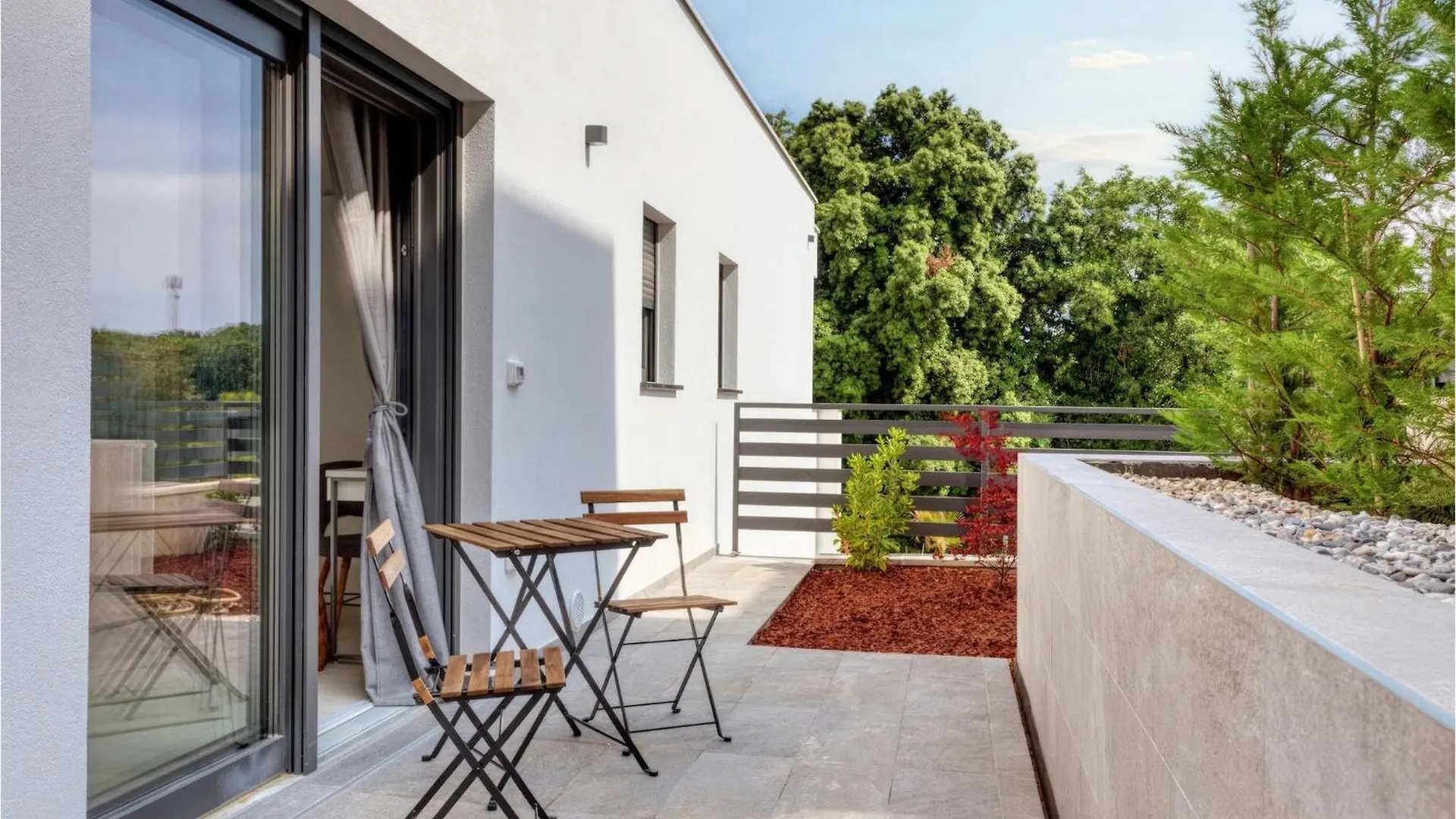 Villa Design M Pula 0*,