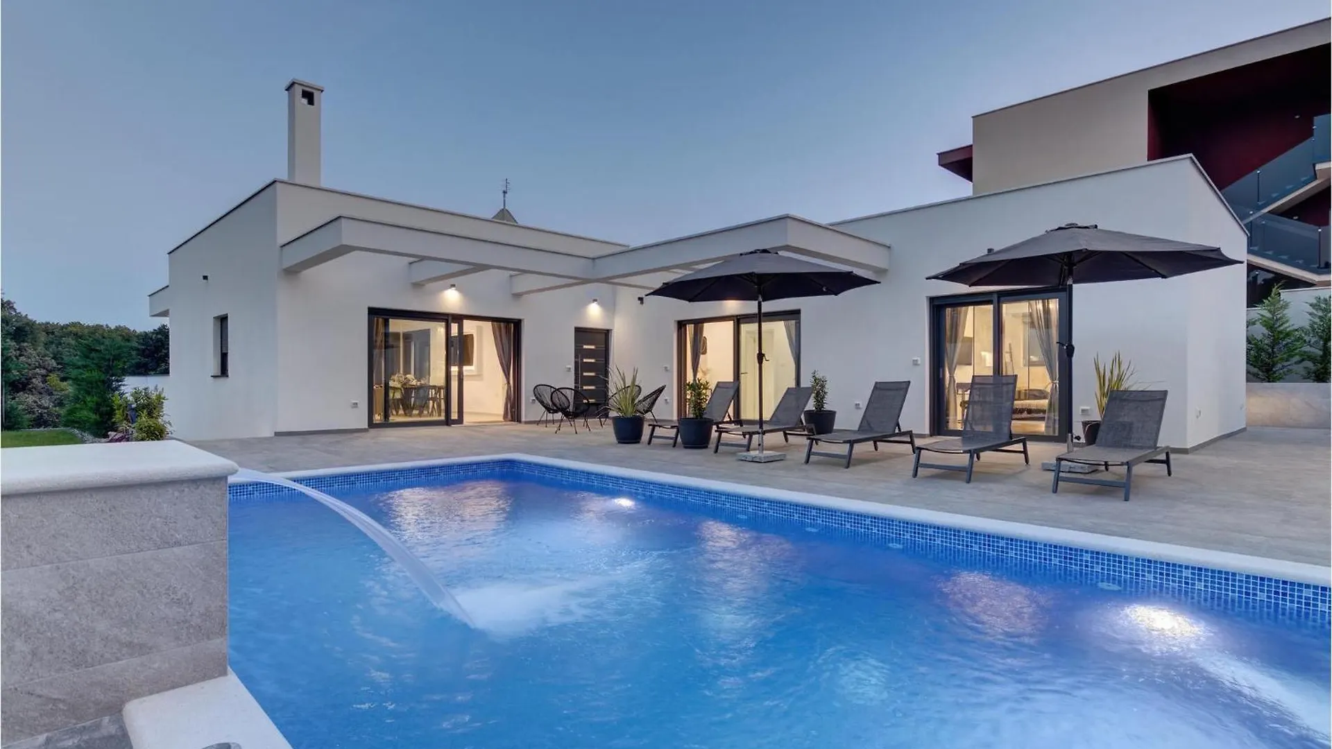 Villa Design M Pula